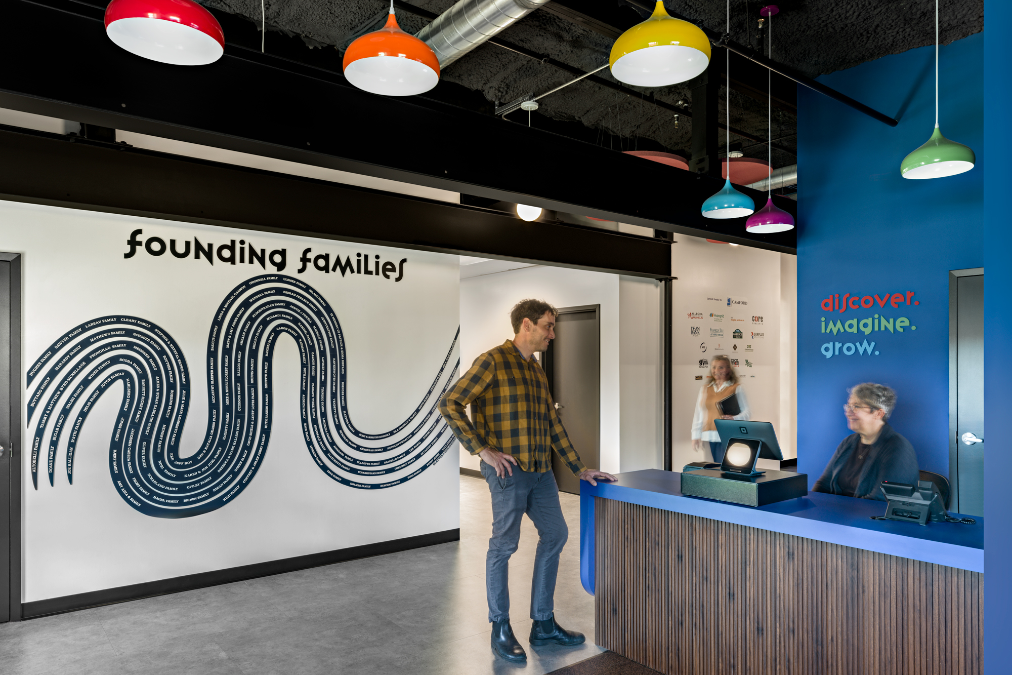 3_gancsos_kr_CMF_0409_with_people