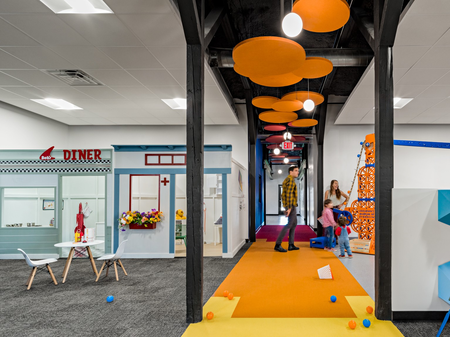 9_gancsos_kr_CMF_0341_with_people